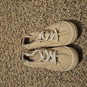 Not Rated Woman's Rae Sneakers